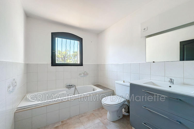 Villa - 151 m² - 6 pièces