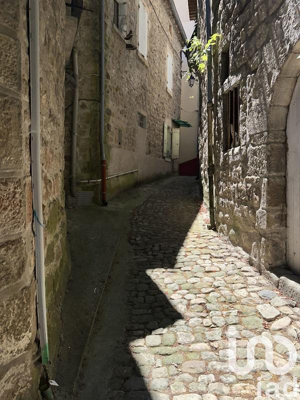 Maison de village - 125 m² - 9 pièces