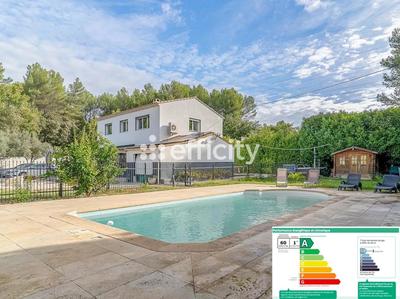 Maison - 166 m² - 6 pièces