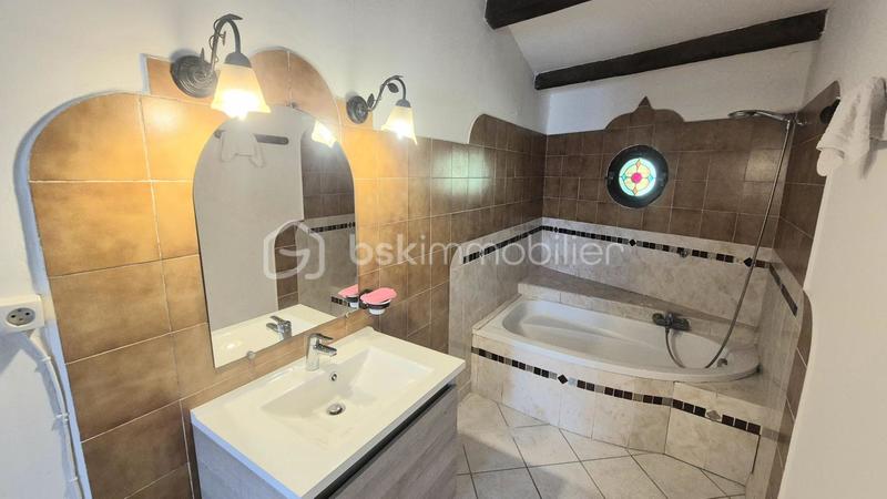 Maison de village - 95 m² - 5 pièces