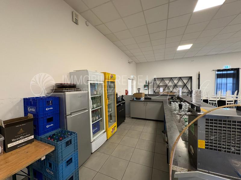 Local commercial - 473 m²