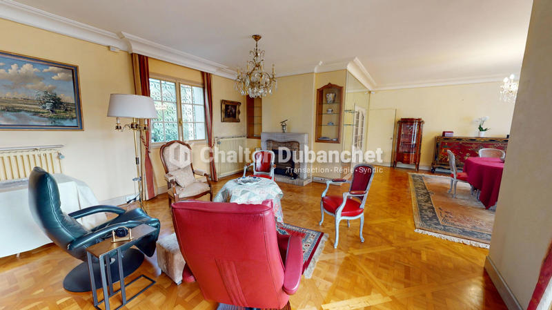 Maison - 160 m² - 5 pièces