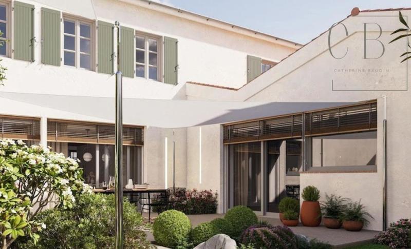 Maison - 396 m² - 10 pièces