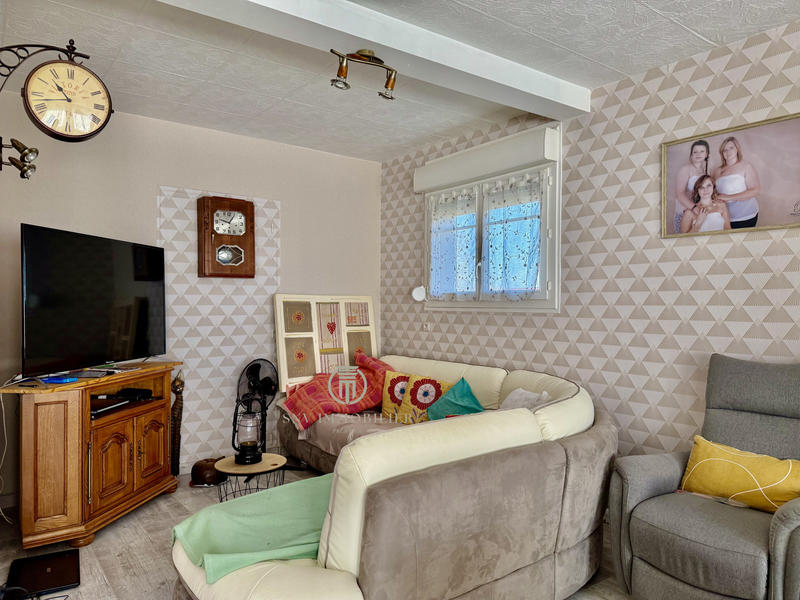 Maison - 206 m² - 9 pièces