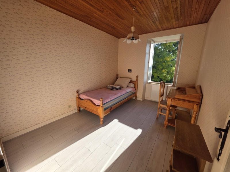 Maison - 143 m² - 7 pièces