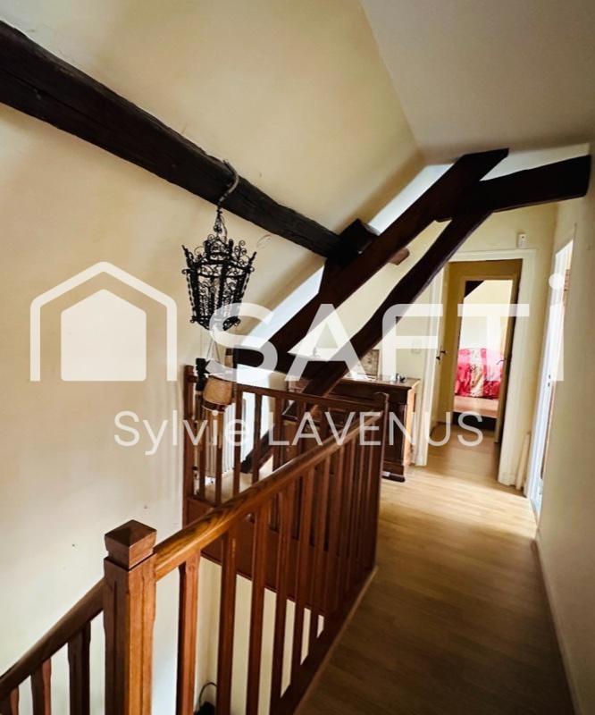 Maison - 153 m² - 8 pièces