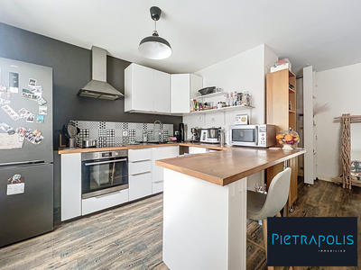 Appartement - 67 m² - 3 pièces