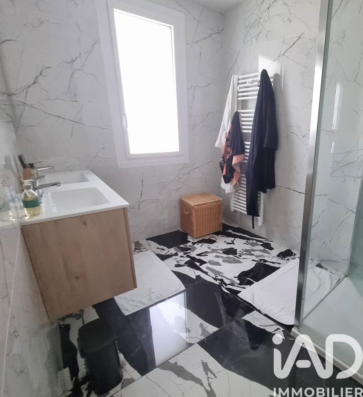 Maison - 191 m² - 6 pièces