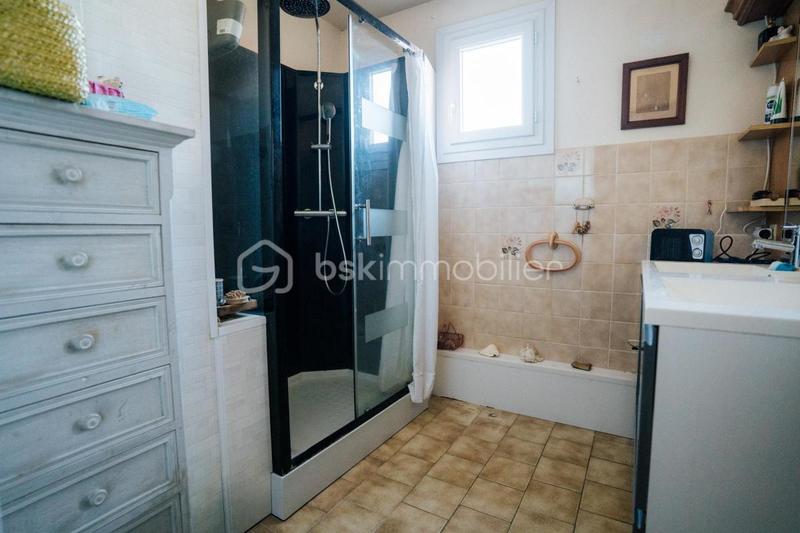 Maison traditionnelle - 90 m² - 4 pièces