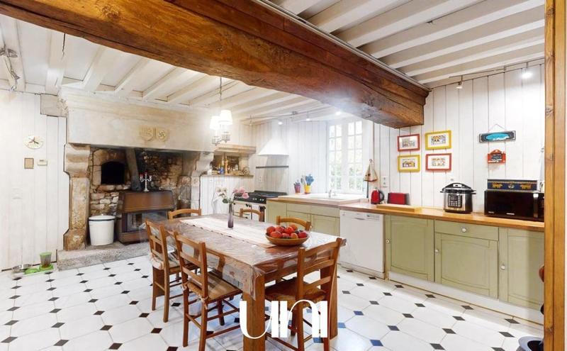 Manoir - 341 m² - 10 pièces