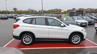 Bmw X1 II sDrive18d Lounge Bva8