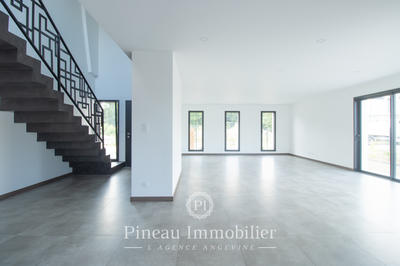 Maison d'architecte - 176 m² - 6 pièces