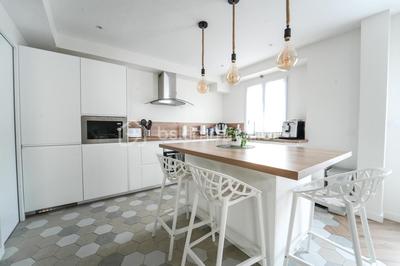 Maison - 108 m² - 6 pièces