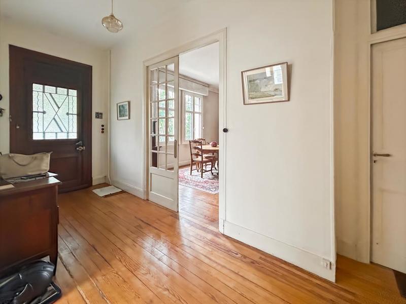 Maison - 170 m² - 6 pièces