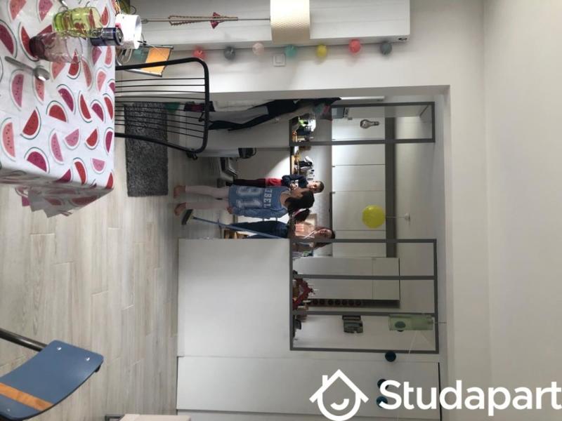 Chambre - 10 m² - 1 pièce