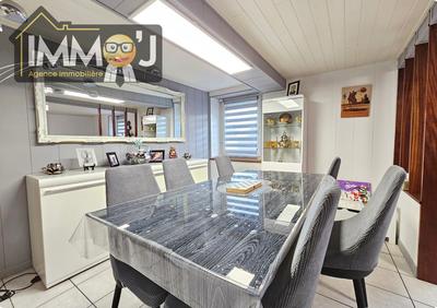 Maison - 104 m² - 4 pièces