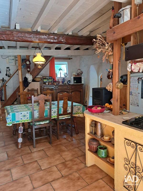 Maison - 107 m² - 6 pièces