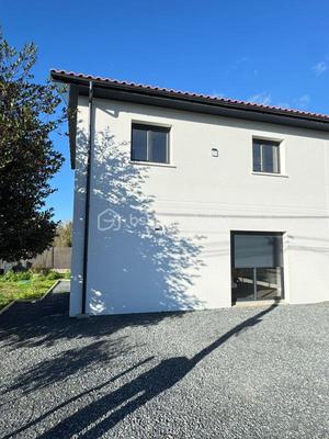 Maison - 88 m² - 4 pièces