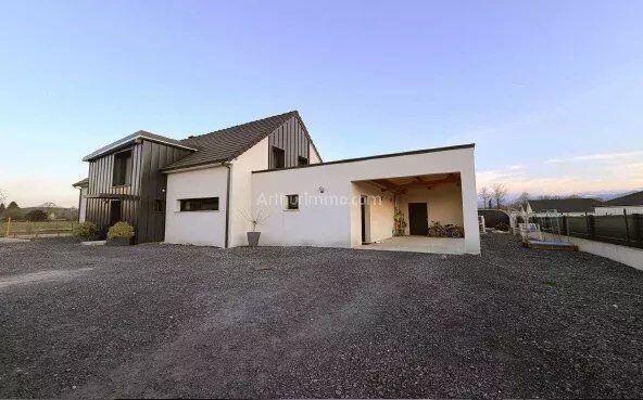 Maison - 237 m² - 5 pièces