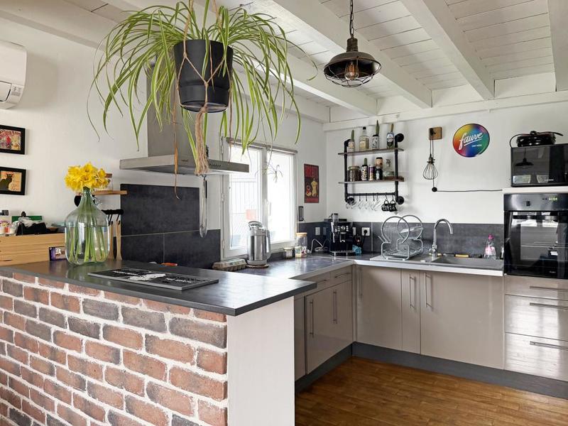 Maison - 90 m² - 3 pièces