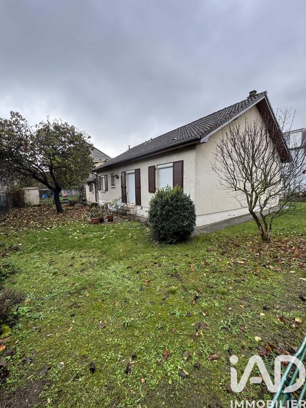 Maison - 93 m² - 5 pièces