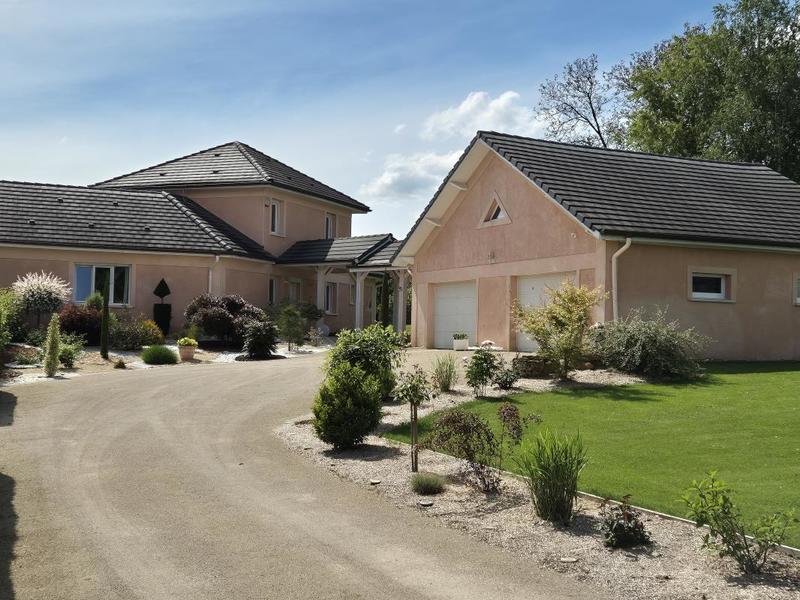 Maison - 205 m² - 4 pièces