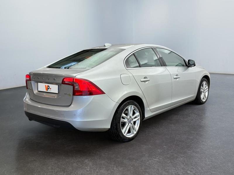 Volvo S60 DRIVe 115 ch Stop &amp; Start Momentum