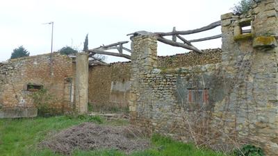 Grange - 77 m² - 1 pièce