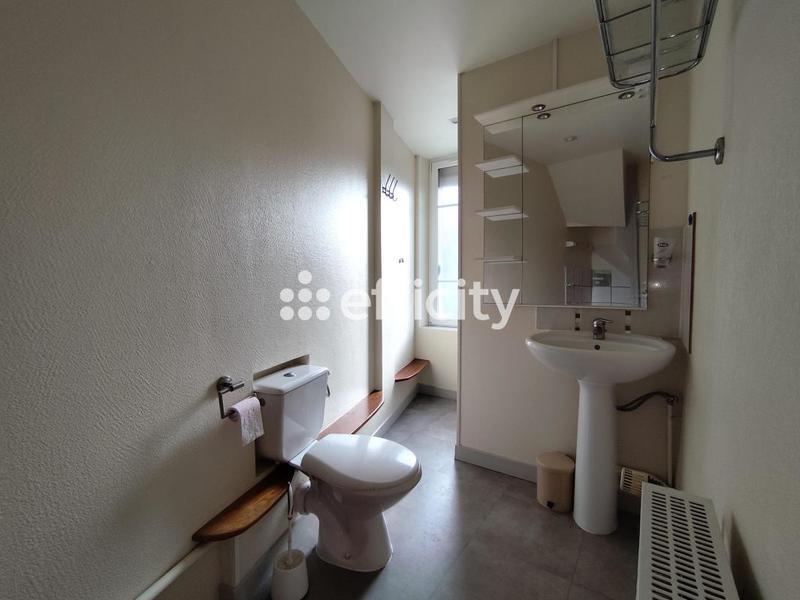 Maison - 194 m² - 8 pièces