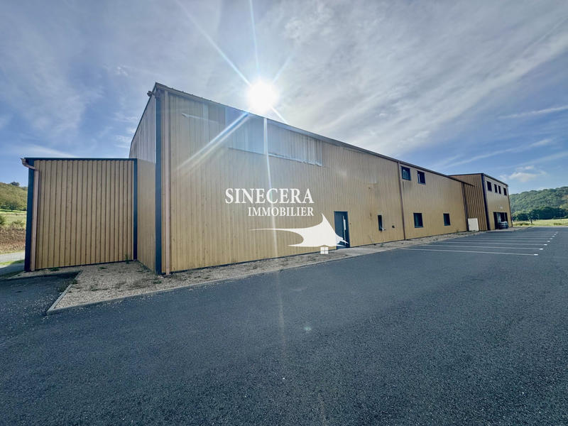 Local commercial - 10 102 m²