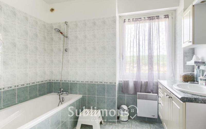 Maison ancienne - 168 m² - 6 pièces