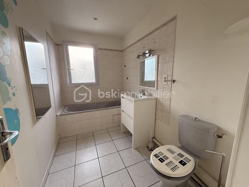 Pavillon - 100 m² - 5 pièces