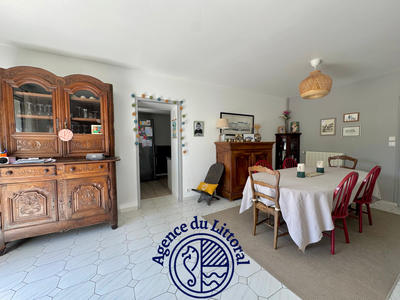 Maison - 210 m² - 8 pièces