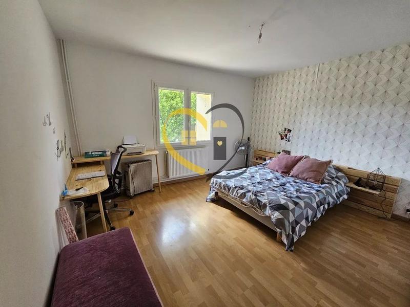 Maison - 185 m² - 6 pièces