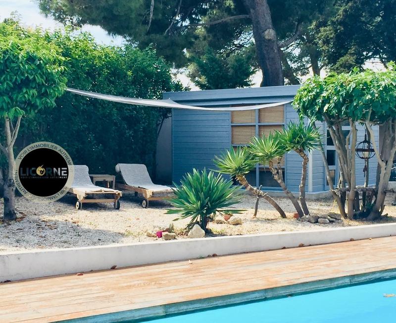 Mas - 267 m² - 7 pièces