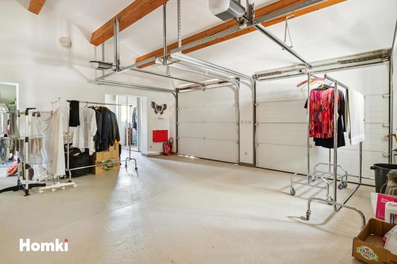 Maison - 210 m² - 5 pièces