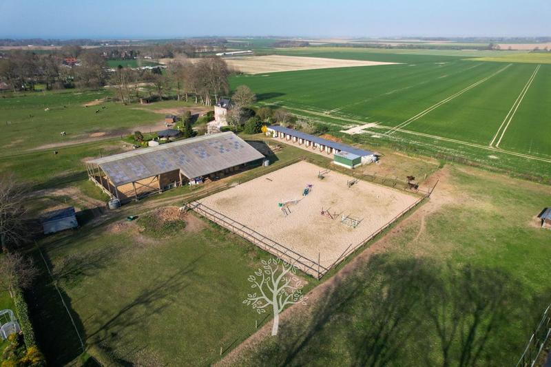 Maison de domaine équestre - 90 m² - 5 pièces