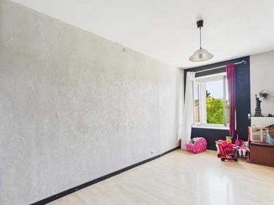 Maison - 197 m² - 8 pièces