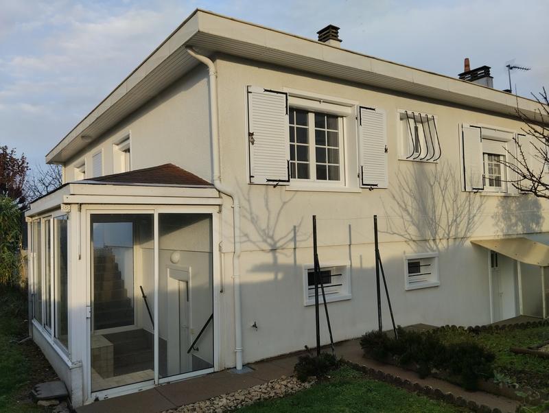 Maison - 142 m² - 8 pièces