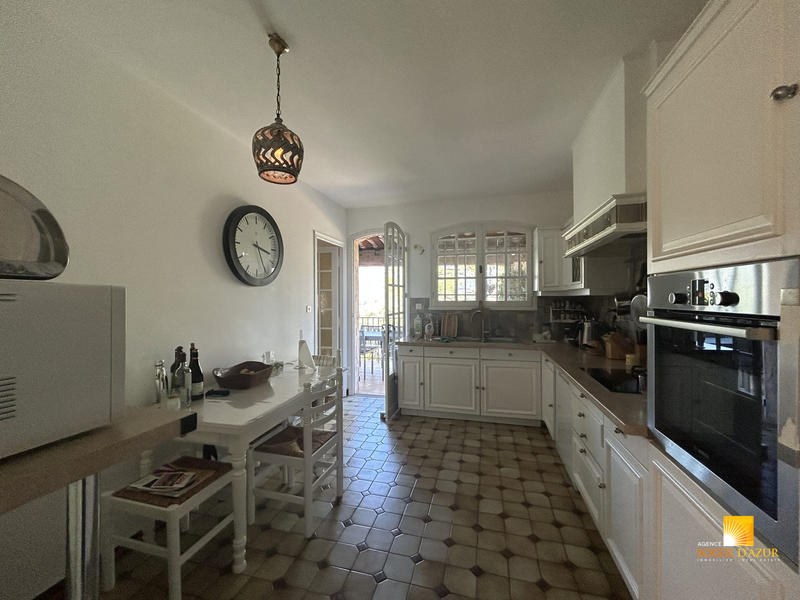 Villa - 168 m² - 5 pièces