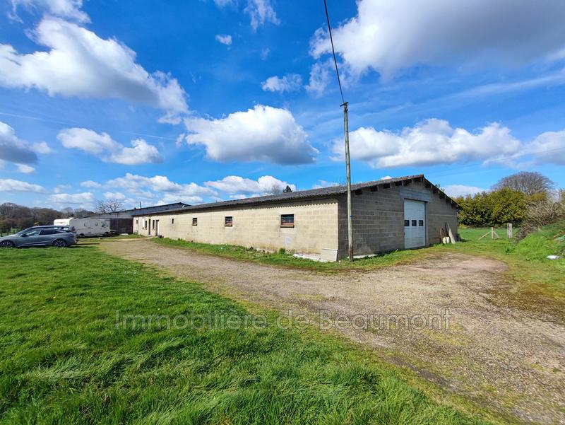 Parking / Garage - 1 620 m²