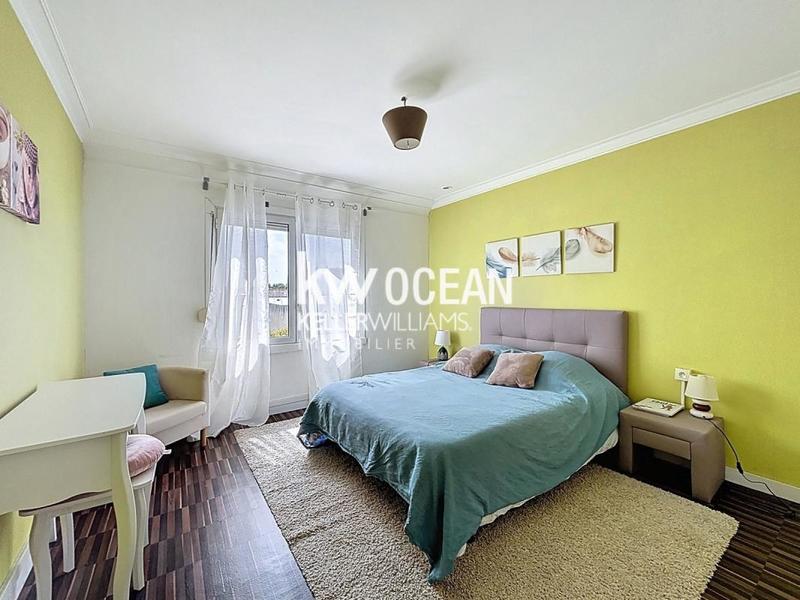 Maison - 186 m² - 8 pièces