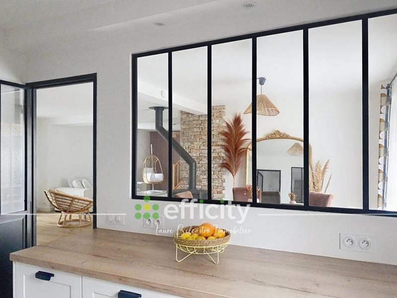 Pavillon - 184 m² - 8 pièces