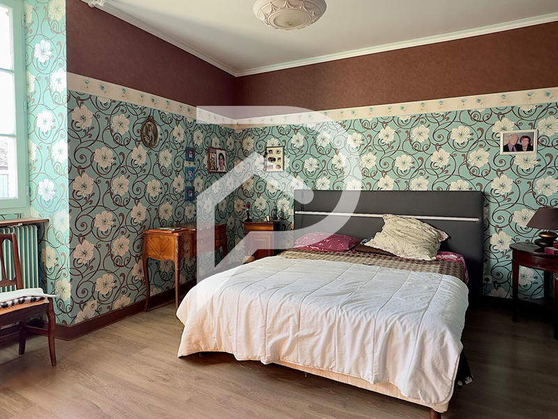 Maison - 152 m² - 8 pièces