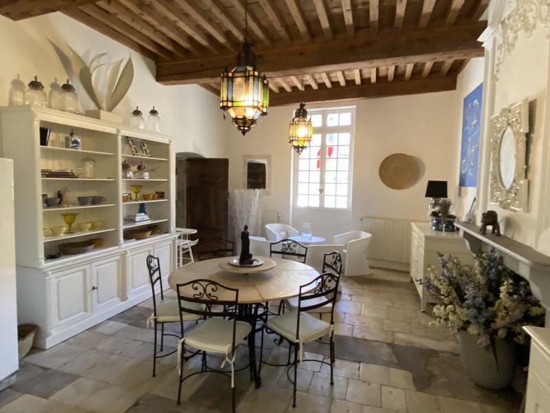 Maison - 320 m² - 6 pièces