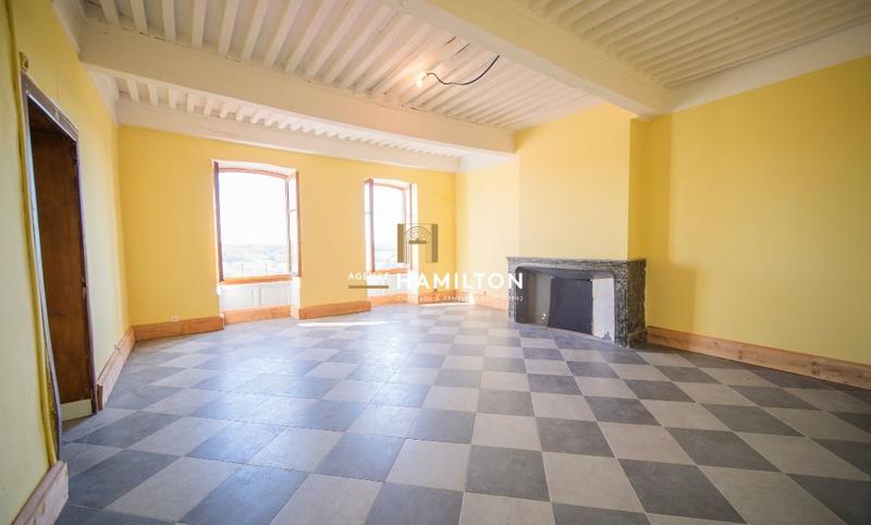 Demeure - 325 m² - 8 pièces