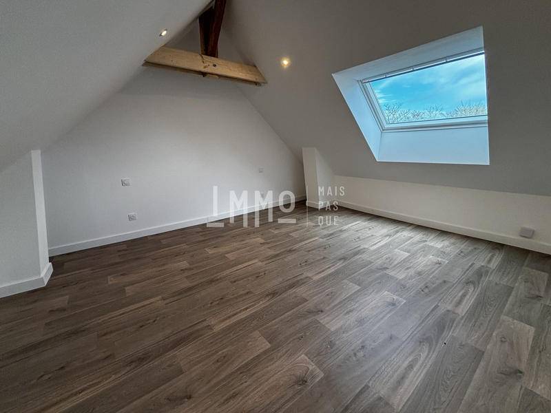 Maison - 95 m² - 6 pièces