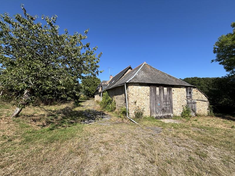 Maison ancienne - 458 m² - 11 pièces