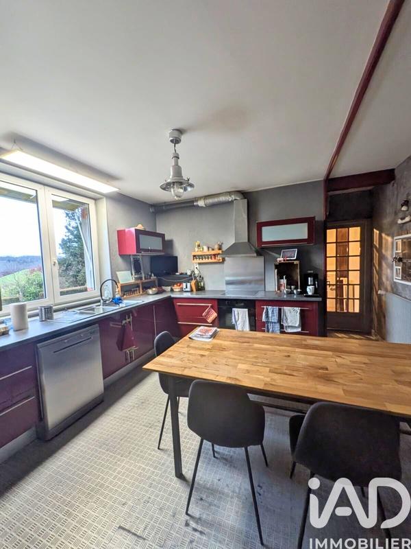 Maison - 143 m² - 5 pièces
