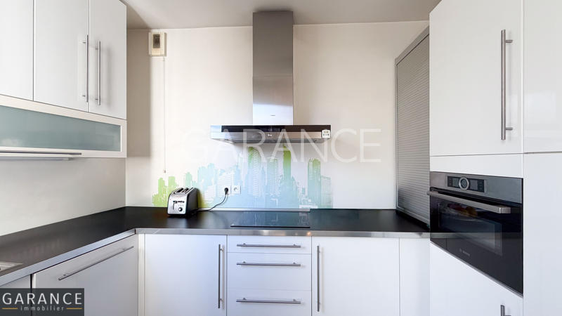 Appartement - 96 m² - 4 pièces